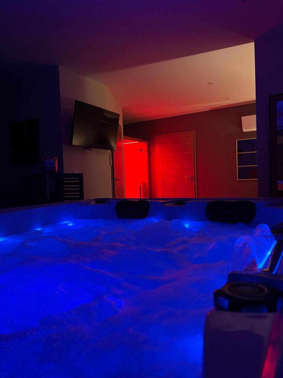 La Valentine Love Room Gites Des 3 Lavoirs Bourogne Zewnętrze zdjęcie